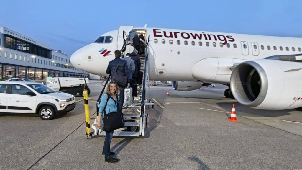 Fellfreunde Unterwegs für Hund und Herz: Ulrike, Manuela und Tierärztin Sydney sind in Gyula